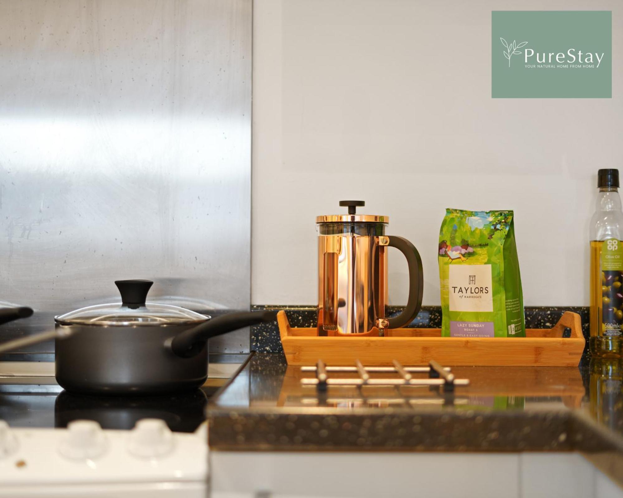 Stunning Two Bed Leamington Apartment With Free Wifi By Purestay Short Lets & Serviced Accommodation Extérieur photo